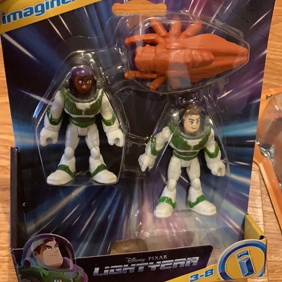 Disney Pixar Lightyear Figurines - Picture 2 of 4